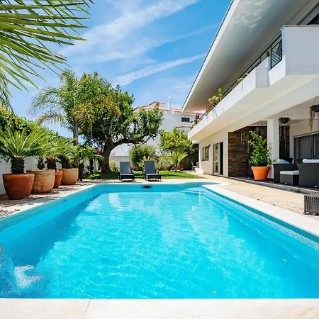 Hébergement de vacances Deluxe 4bdr House W/ Pool By Lovelystay Portimão