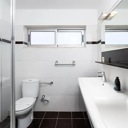 بيت للعطل Deluxe 4bdr House W/ Pool By Lovelystay بورتيماو