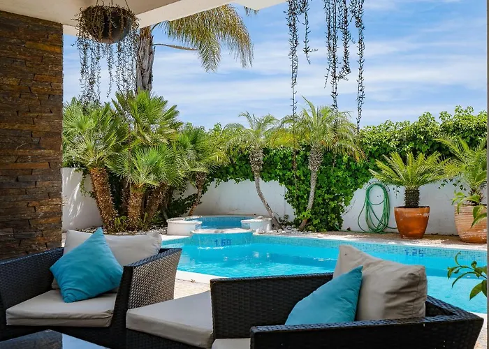 Deluxe 4bdr House W/ Pool By Lovelystay Σπίτι διακοπών Portimão