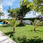 Deluxe 4bdr House W/ Pool By Lovelystay Casa vacanze