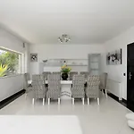 Casa vacanze Deluxe 4bdr House W/ Pool By Lovelystay Portimão