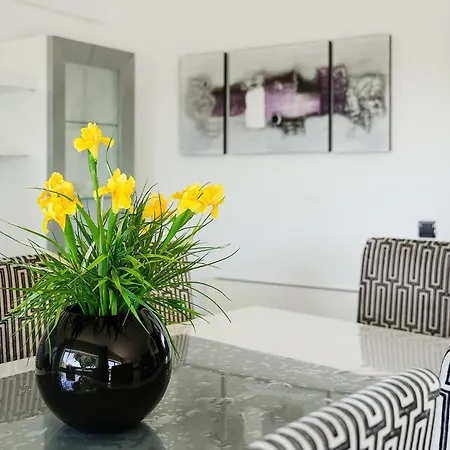 Deluxe 4bdr House W/ Pool By Lovelystay Holiday home Portimao