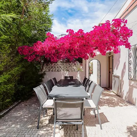 Deluxe 4bdr House W/ Pool By Lovelystay Tatil Evi Portimão