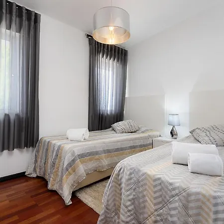 Deluxe 4bdr House W/ Pool By Lovelystay Portimao