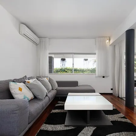 Holiday home Deluxe 4bdr House W/ Pool By Lovelystay